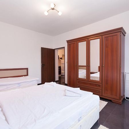 Central Beach Guest Rooms Burgas Ngoại thất bức ảnh