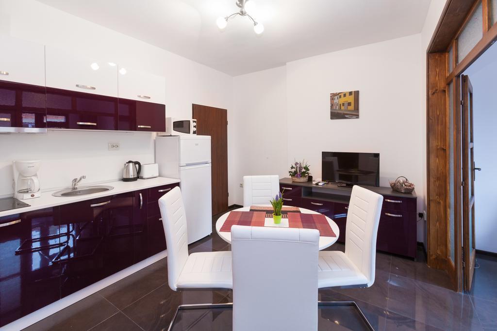Central Beach Guest Rooms Burgas Ngoại thất bức ảnh